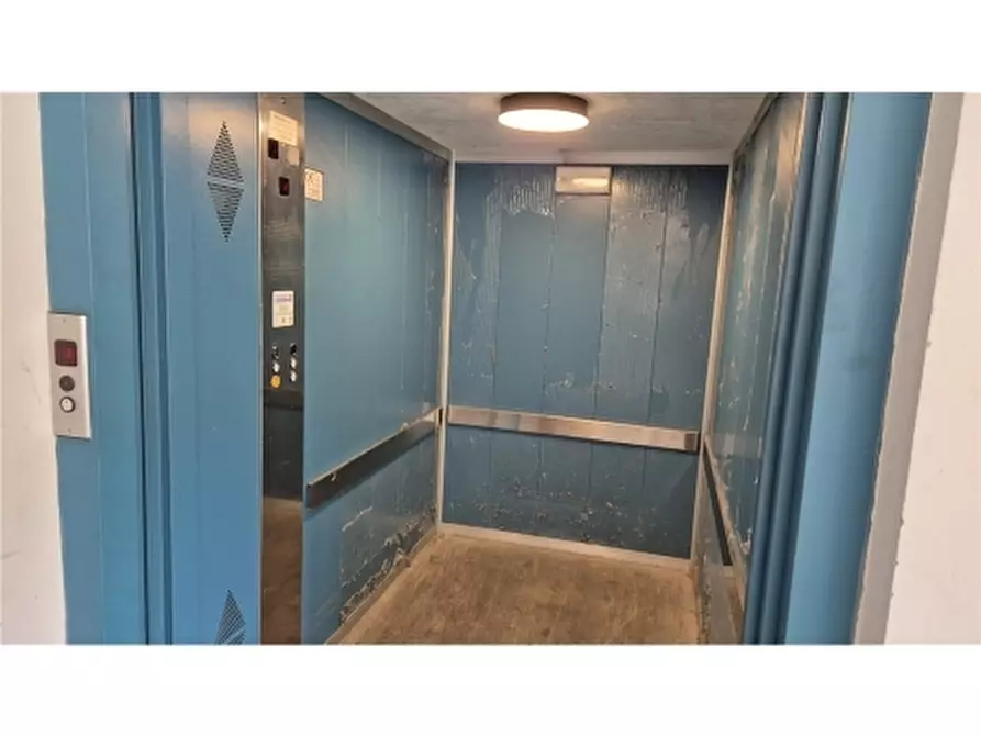 Immagine 20 di Magazzino in affitto  a Pontassieve