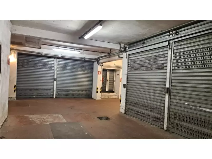 Immagine 6 di Appartamento in affitto  a Scandicci