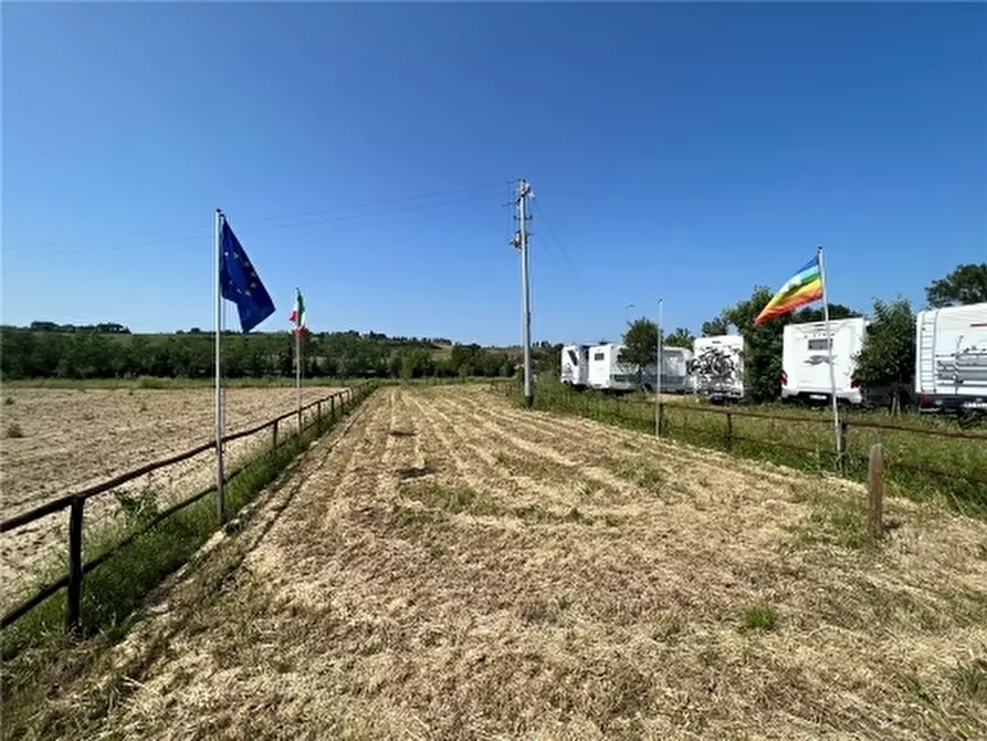 Immagine 2 di Appartamento in vendita  a Scandicci