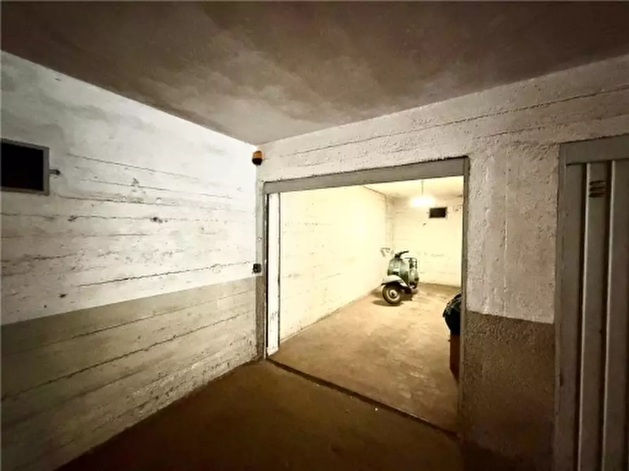 Immagine 3 di Appartamento in vendita  a Scandicci