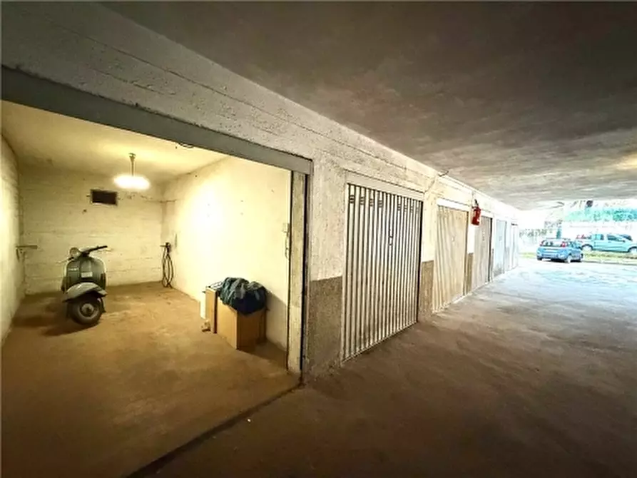 Immagine 4 di Appartamento in vendita  a Scandicci