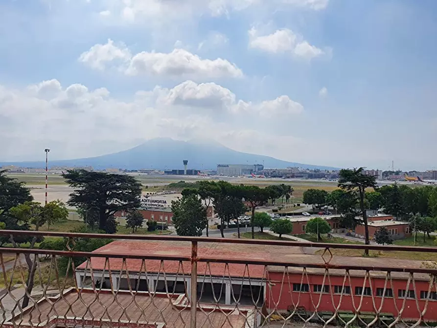 Immagine 30 di Appartamento in affitto  in Via Francesco de Pinedo 43 a Napoli