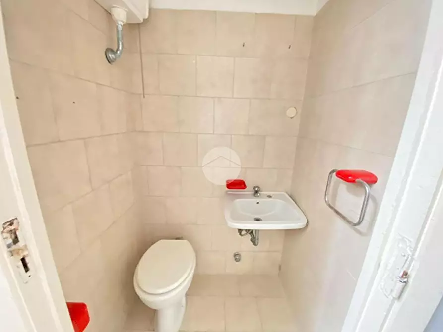 Immagine 9 di Attività commerciale in vendita  in p.tta Mercato  2 a Manfredonia