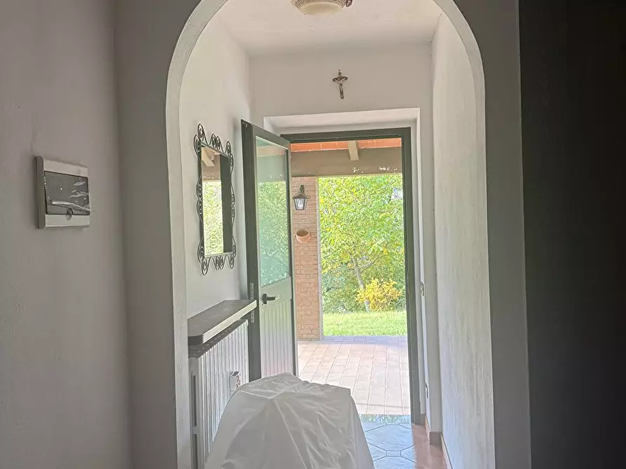 Immagine 4 di Casa indipendente in vendita  a Tizzano Val Parma