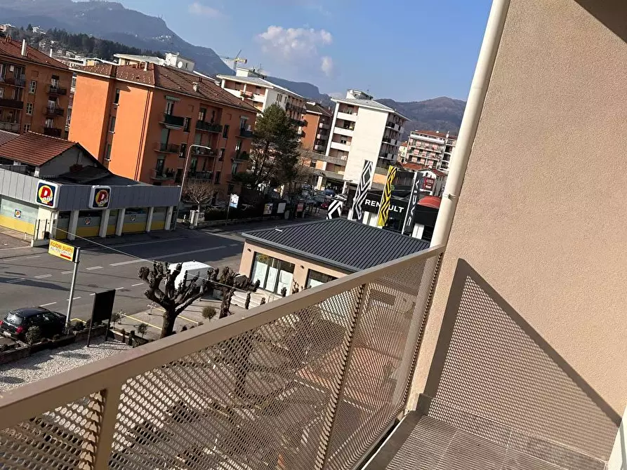 Immagine 8 di Appartamento in vendita  a Varese