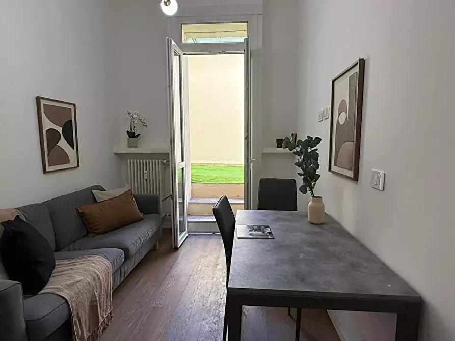 Immagine 4 di Appartamento in vendita  a Milano