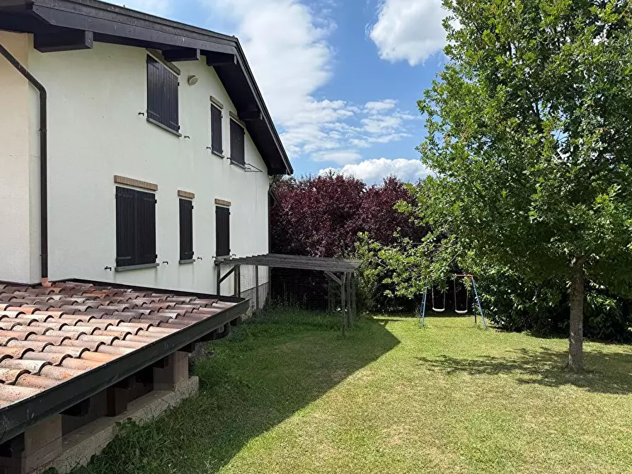 Immagine 2 di Casa indipendente in vendita  a Albareto