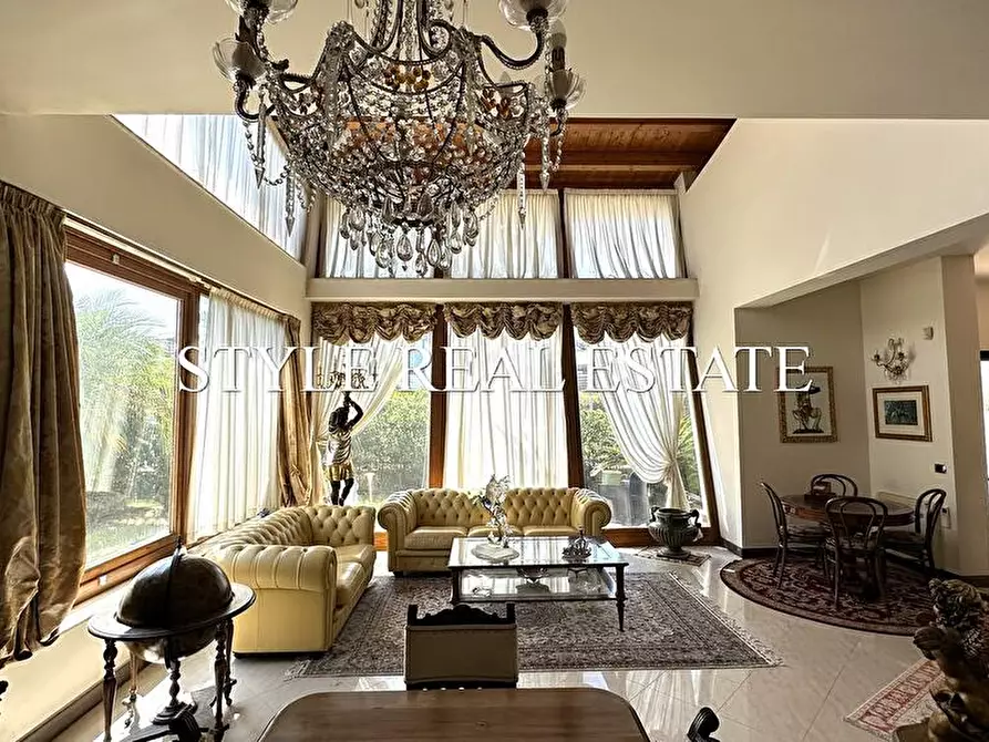 Immagine 6 di Villa in vendita  in via nino consiglio - a Siracusa