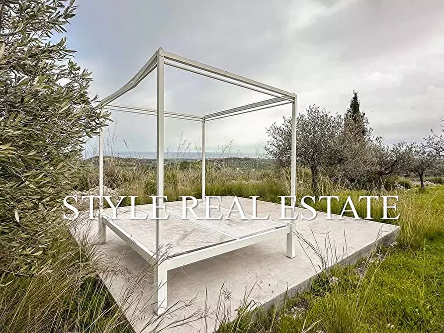 Immagine 18 di Villa in vendita  a Noto