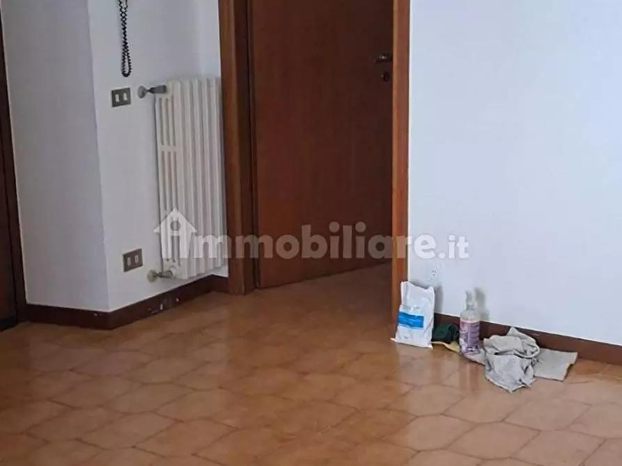 Immagine 2 di Appartamento in affitto  a Laveno-Mombello