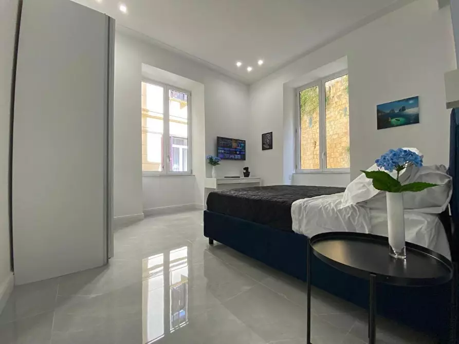 Immagine 4 di Casa vacanze in affitto  in via luigia san felice 5 a Napoli