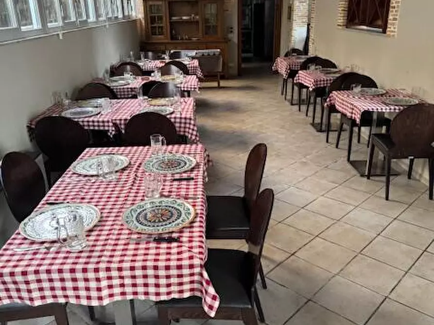 Immagine 3 di Locale commerciale in affitto  in Via San Giacomo 12 a Como