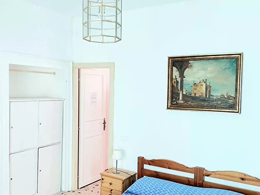 Immagine 8 di Camera in affitto  in Via Argenteria  19 a Palermo