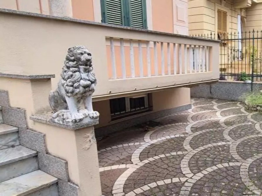 Immagine 3 di Villa in vendita  in CORSO BUENOS AIRES 3 a Chiavari