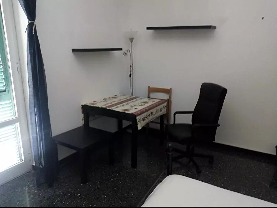 Immagine 3 di Camera in affitto  a Genova