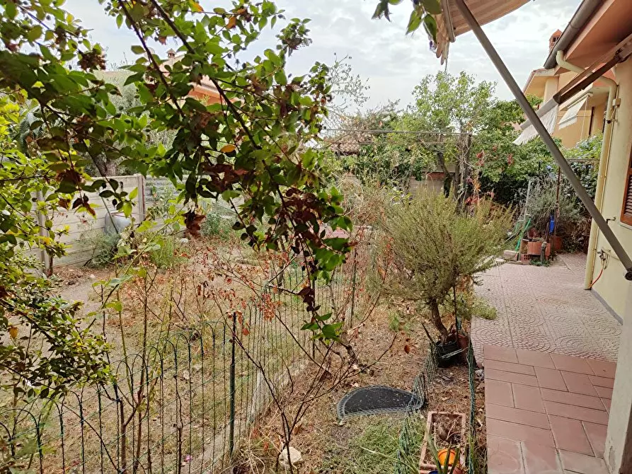 Immagine 2 di Villa in vendita  in Via Paganini  5 a Santa Giusta