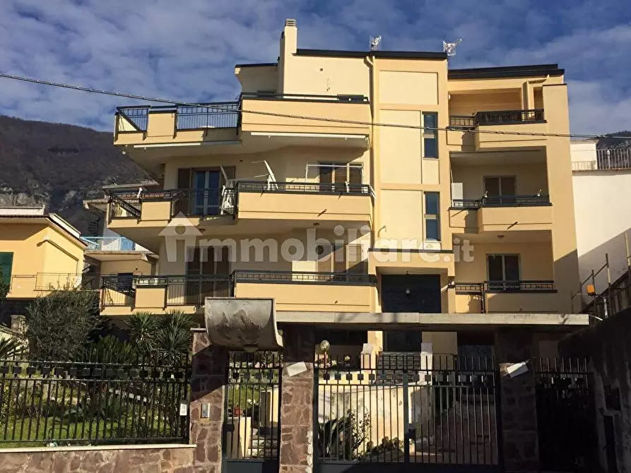 Immagine 12 di Casa semindipendente in vendita  in Viale Giovanni Paolo II 11 a Sarno