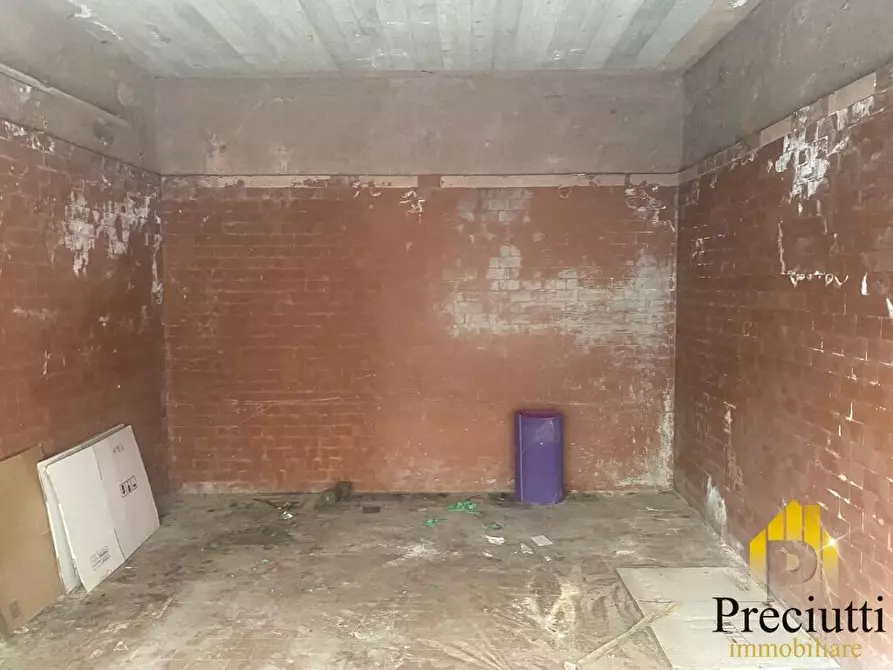 Immagine 7 di Box auto in vendita  in VIA DI BRAVETTA 256 a Roma