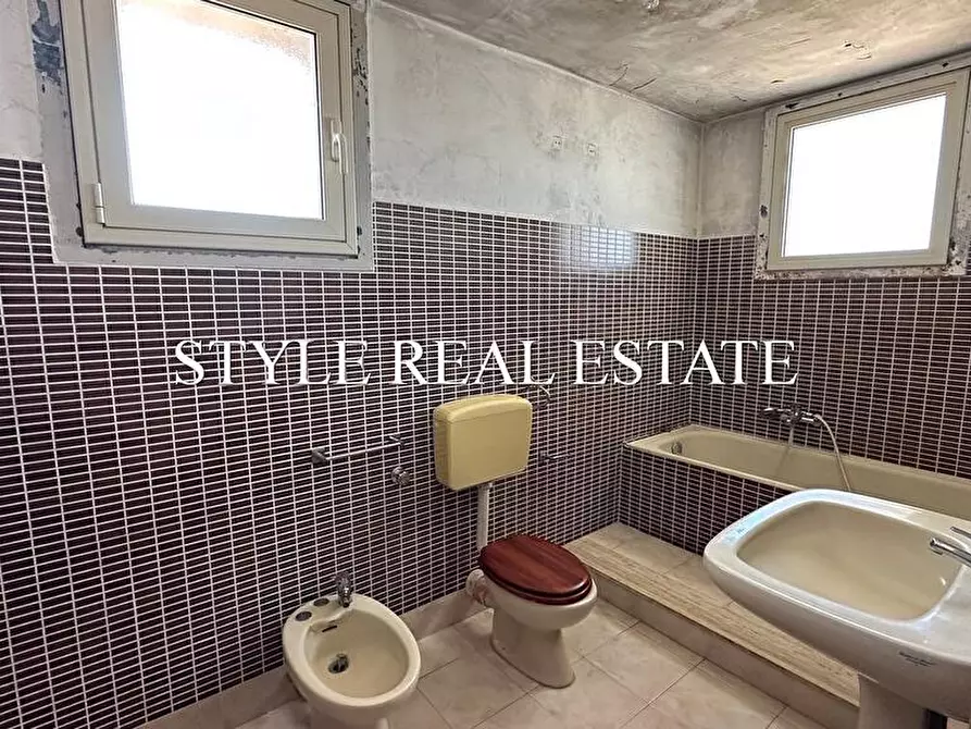 Immagine 14 di Appartamento in vendita  in Viale Teracati a Siracusa