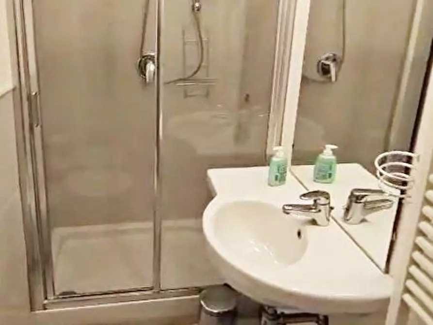 Immagine 6 di Appartamento in affitto  a Parma