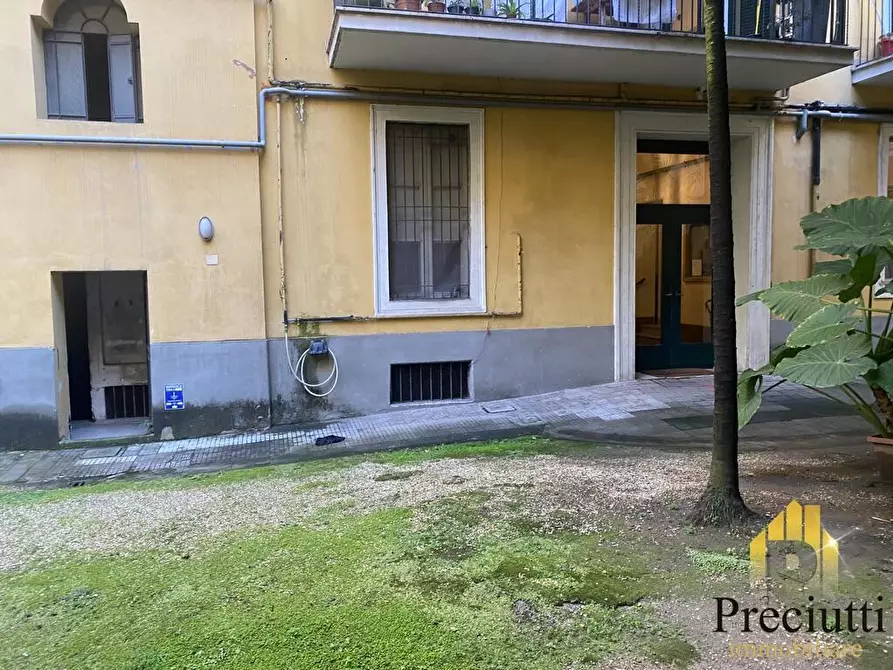 Immagine 1 di Magazzino in vendita  in VIA PIELUIGI DA PALESTRINA 78 a Roma