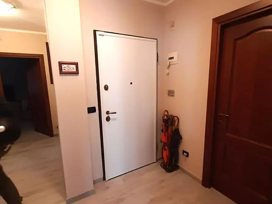 Immagine 4 di Appartamento in vendita  a Savona