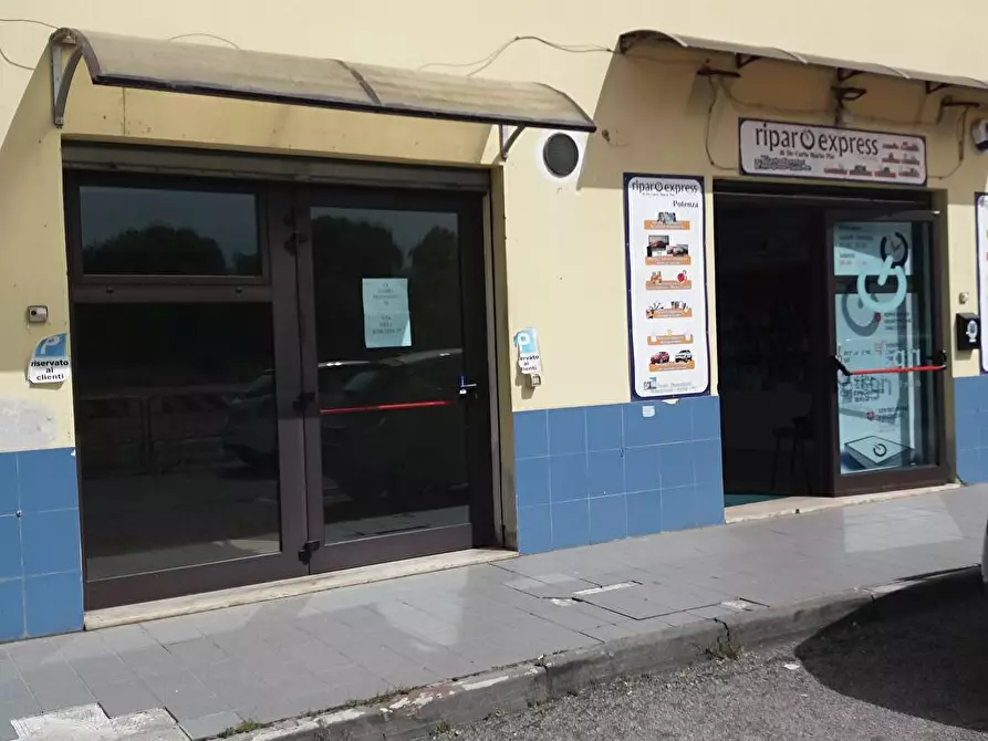 Immagine 2 di Attività artigianale in affitto  in Viale del Basento 118 a Potenza