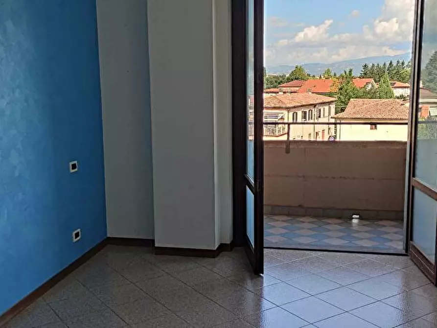 Immagine 2 di Trilocale in affitto  in viale tommaso moroni 28 a Rieti