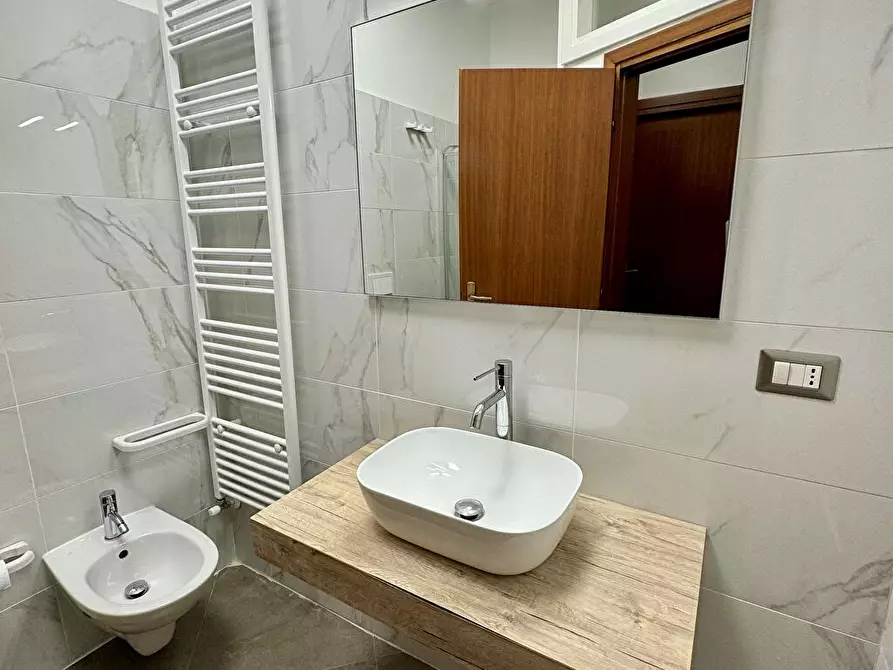 Immagine 10 di Appartamento in affitto  in Via Dalmazio Birago 60 a Lecce