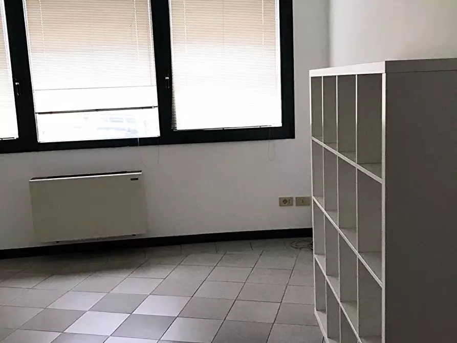 Immagine 7 di Ufficio in affitto  a Limena
