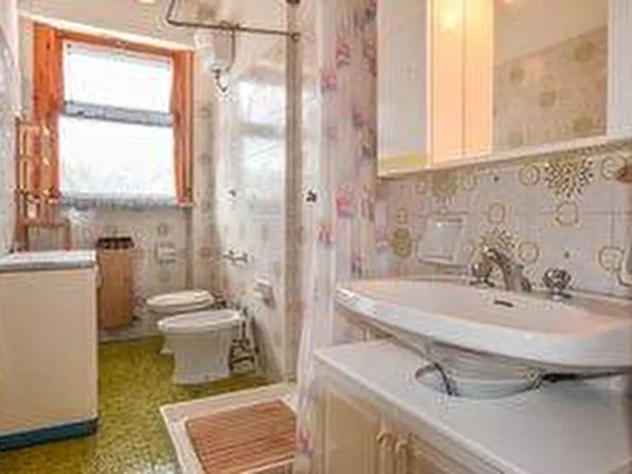 Immagine 6 di Casa vacanze in affitto  in Via lago di como 8 a Follonica