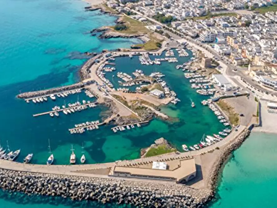 Immagine 7 di Appartamento in affitto  a Melendugno