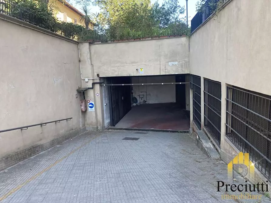 Immagine 6 di Garage in affitto  in VIA SILVESTRI 191 a Roma