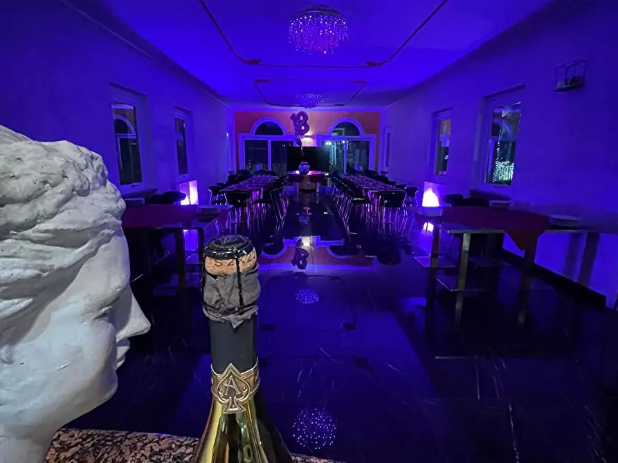 Immagine 11 di Attività commerciale in affitto  in Via Lambro 38 a Macherio