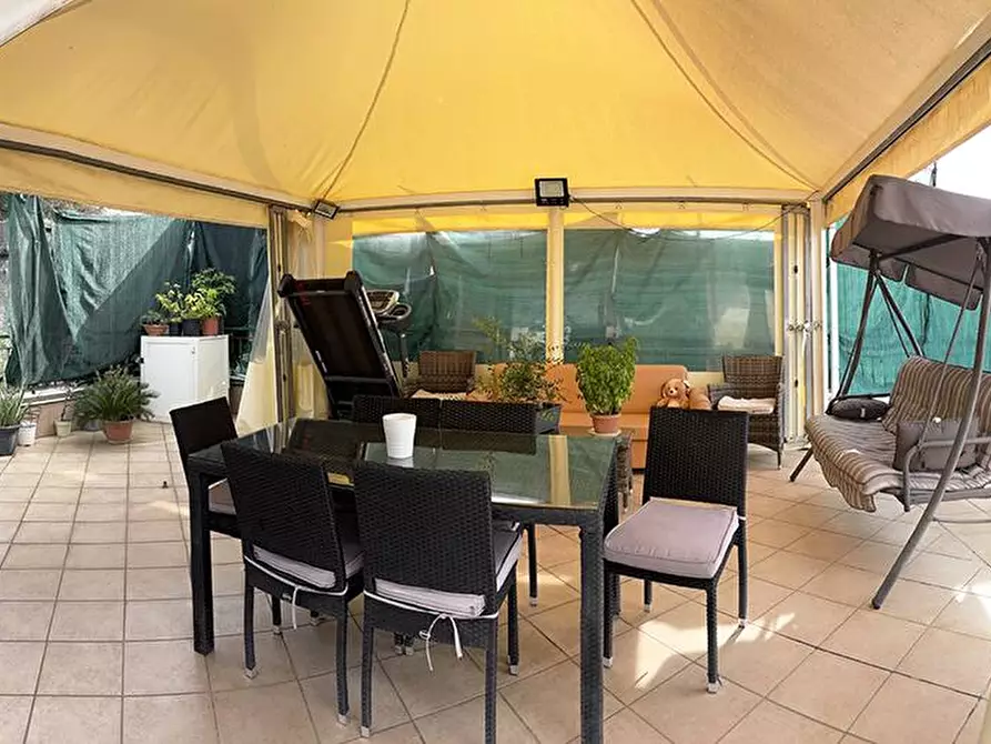 Immagine 23 di Casa trifamiliare in vendita  in Via Raimondo Annecchino snc a Pozzuoli