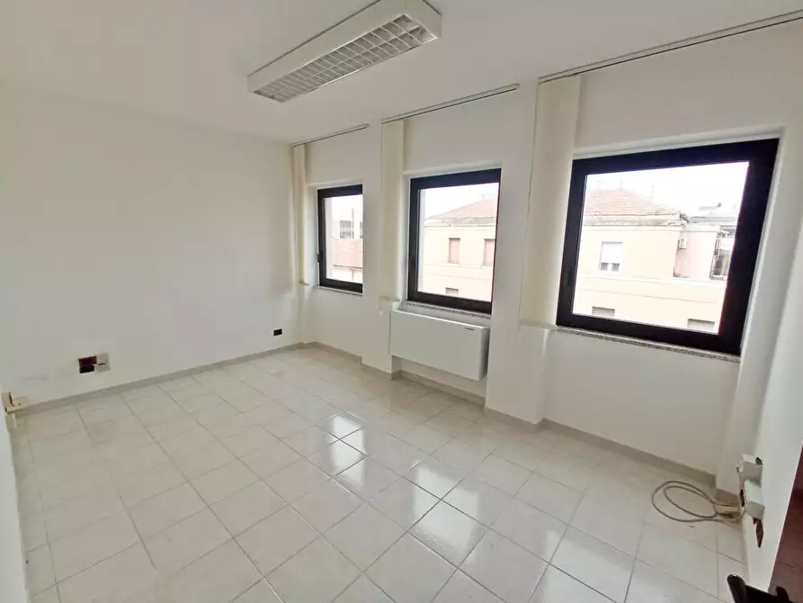 Immagine 17 di Appartamento in vendita  in Viale Italia  48 C a Sassari