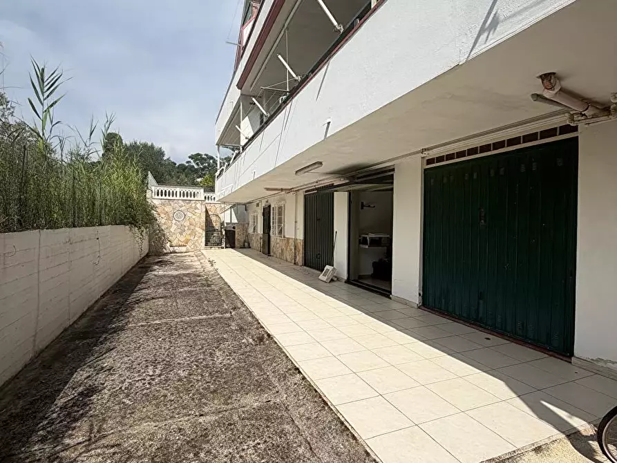 Immagine 15 di Appartamento in vendita  in via Berlinguer Ascea Marina 2 a Ascea