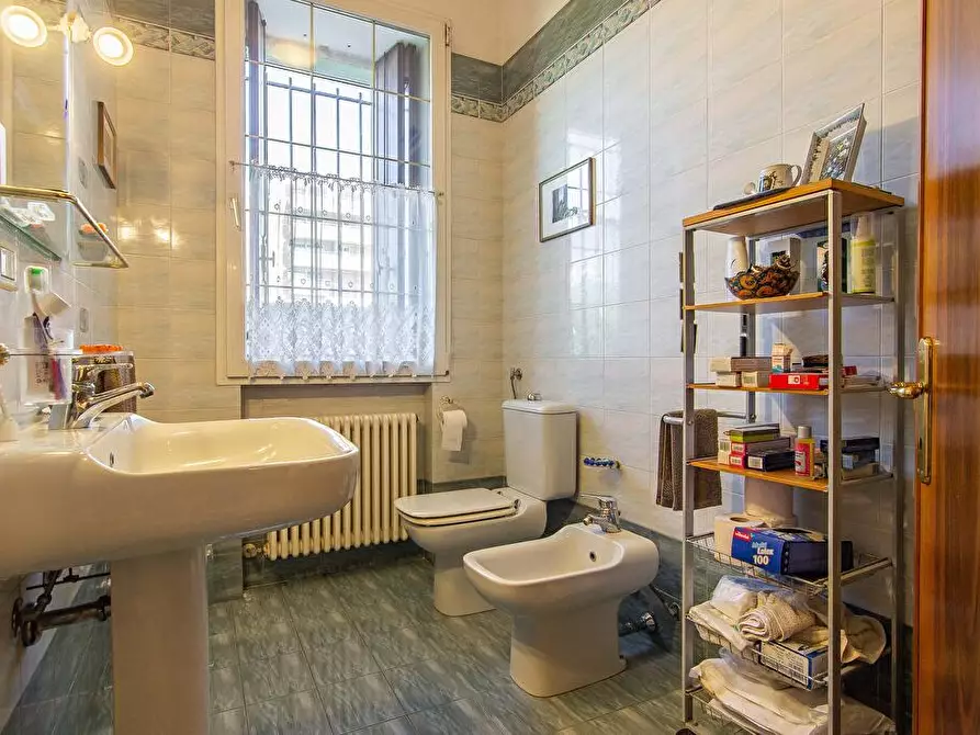 Immagine 19 di Villa in vendita  in Via Ugo Foscolo 9 a Vicenza