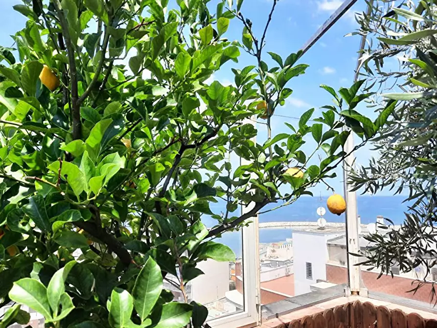 Immagine 19 di Attico in vendita  in via perosi a Bari