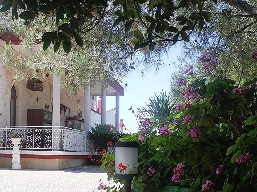 Immagine 3 di Hotel in vendita  in s.p 65km 3.150 17 a Casamassima