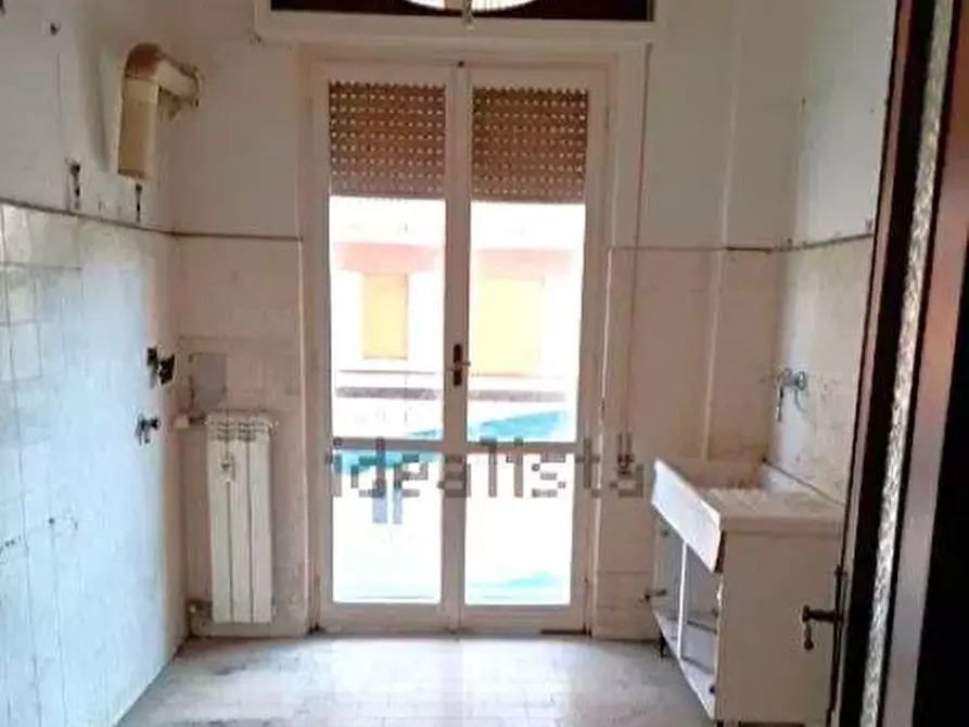Immagine 3 di Trilocale in vendita  in VIA CASTAGNETO 11 a Rapallo