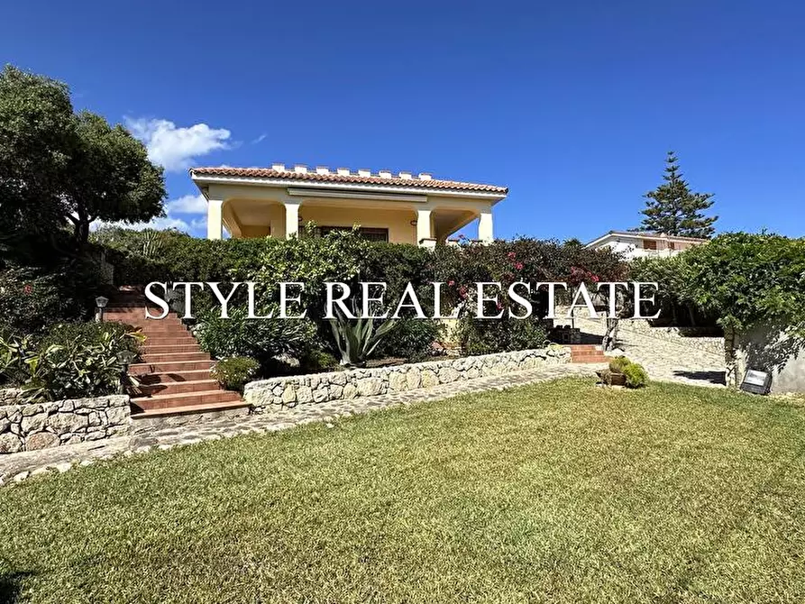 Immagine 13 di Villa in vendita  in Strada capo murro di porco a Siracusa