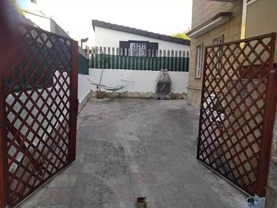 Immagine 6 di Appartamento in affitto  in Via Arca di Noè  7 a Taranto
