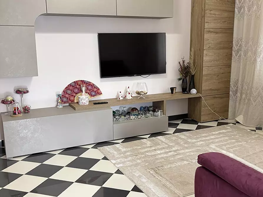 Immagine 4 di Casa trifamiliare in vendita  in Via Raimondo Annecchino snc a Pozzuoli