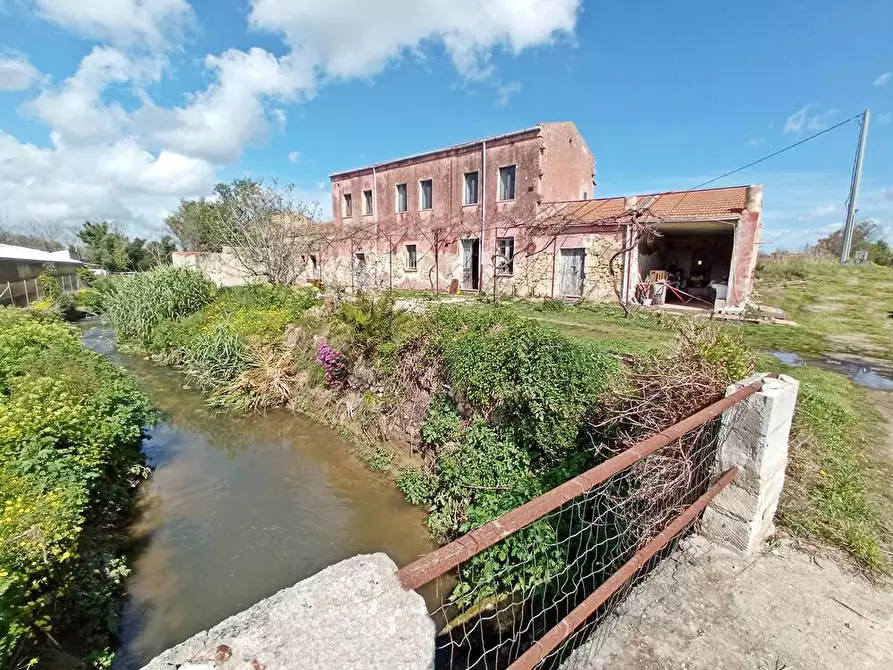 Immagine 1 di Rustico / casale in vendita  in Viale Porto Torres, reg, santa barbara snc a Sassari