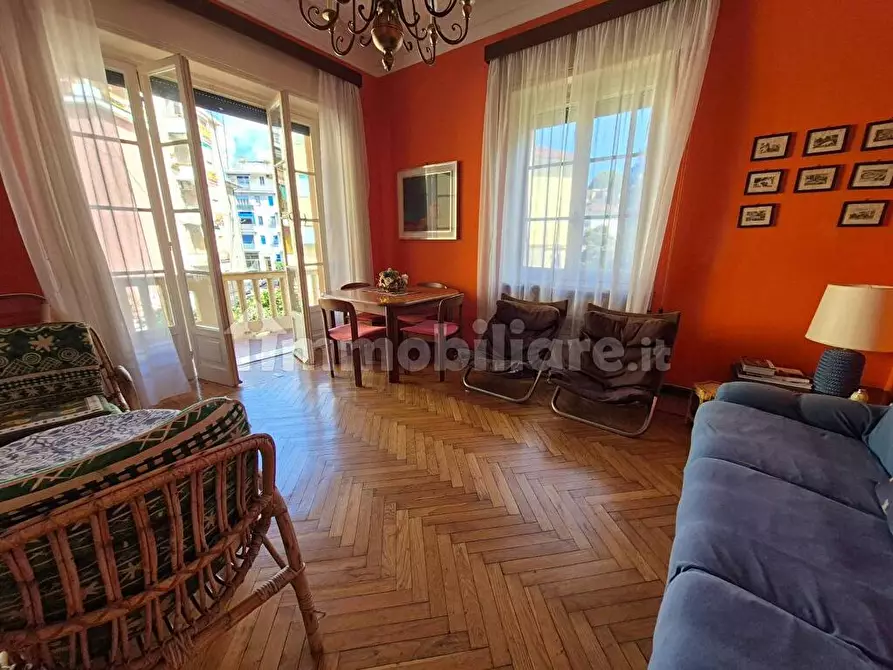Immagine 3 di Appartamento in vendita  in VIA COSTAGUTA 5 a Rapallo