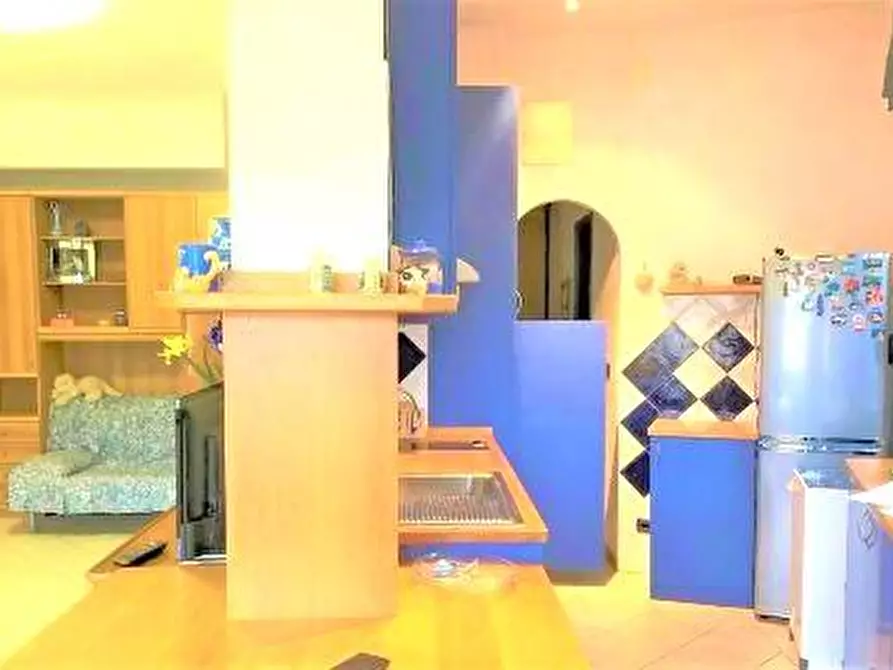 Immagine 1 di Appartamento in vendita  in VIA TOTI 23 a Rapallo