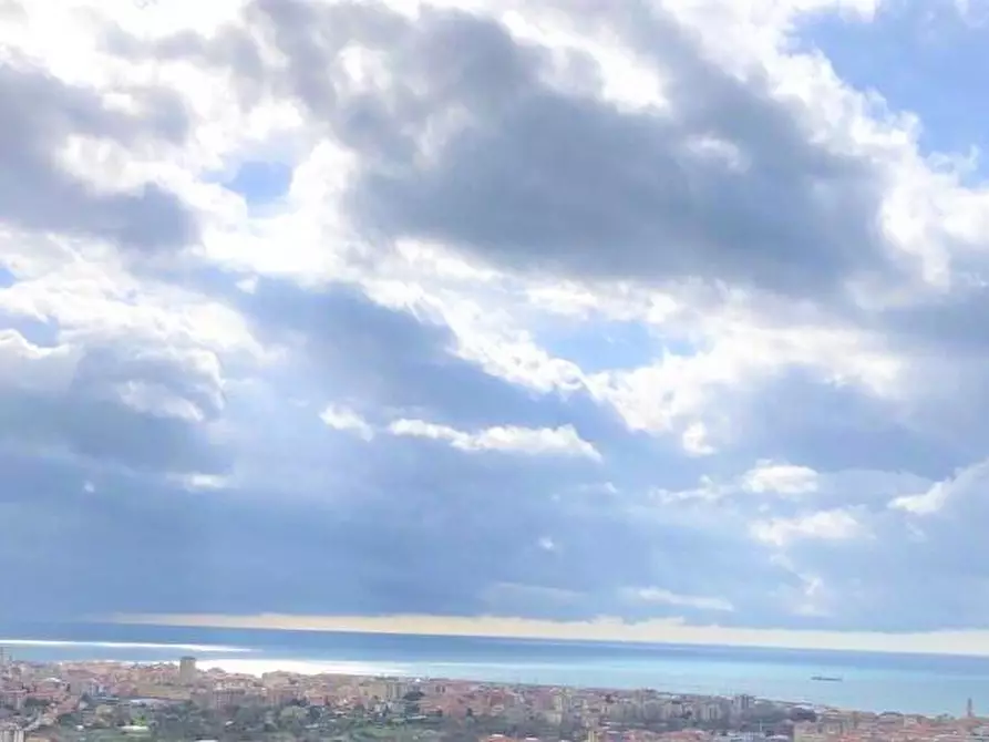 Immagine 3 di Villa in vendita  in VIA CASE SPARSE DI RI ALTO 8 a Chiavari