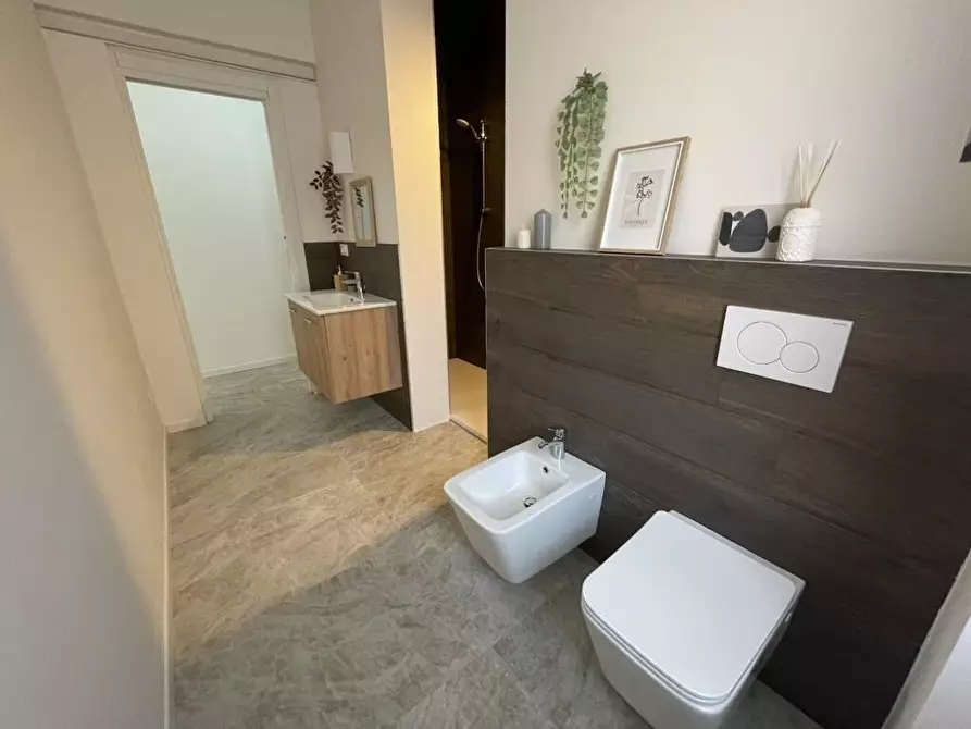 Immagine 7 di Appartamento in vendita  in Via Mori 33 a Mantova