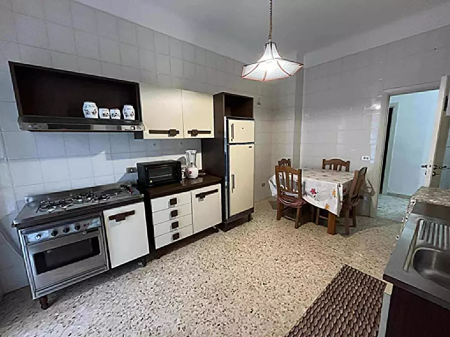 Immagine 6 di Stanza singola in affitto  in via Principe Amedeo  313 a Taranto